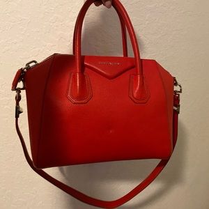 Givenchy Antigona - medium red bag